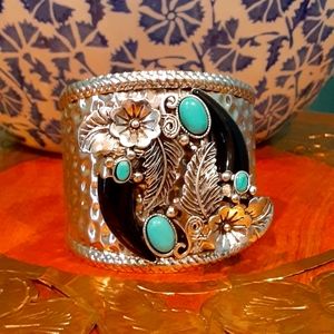 Blue howlite hammered floral cuff bracelet